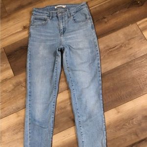 LEVIS LIGHT WASH W 25 L30
